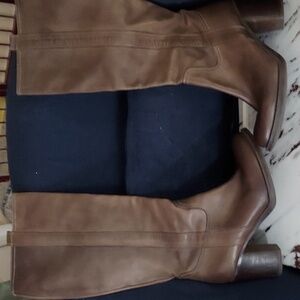 Summit White Mountain Taupe Soft Leather High Boots Sz 9.5 Italy